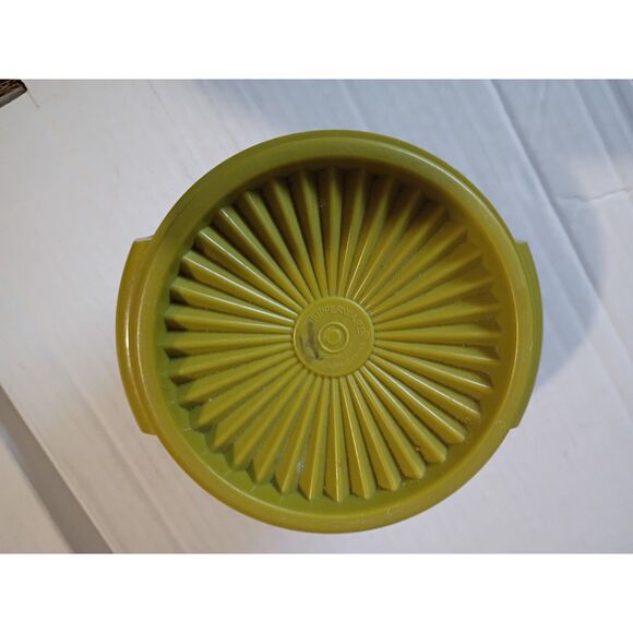 Tupperware Servalier Container Bowl w/ Lid 886-17 - Picture 8 of 8